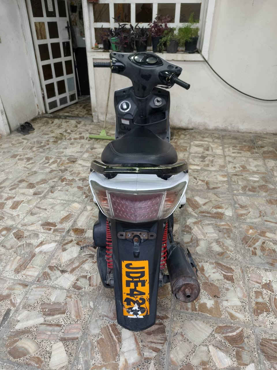 سكنس فحل نوزل ياباني طلاعات الدراجه نكرة سلف وهندر و مكينة مكفولة كهربائيات كاملة للاستفسار *********** ومكاني بغداد الشعب
