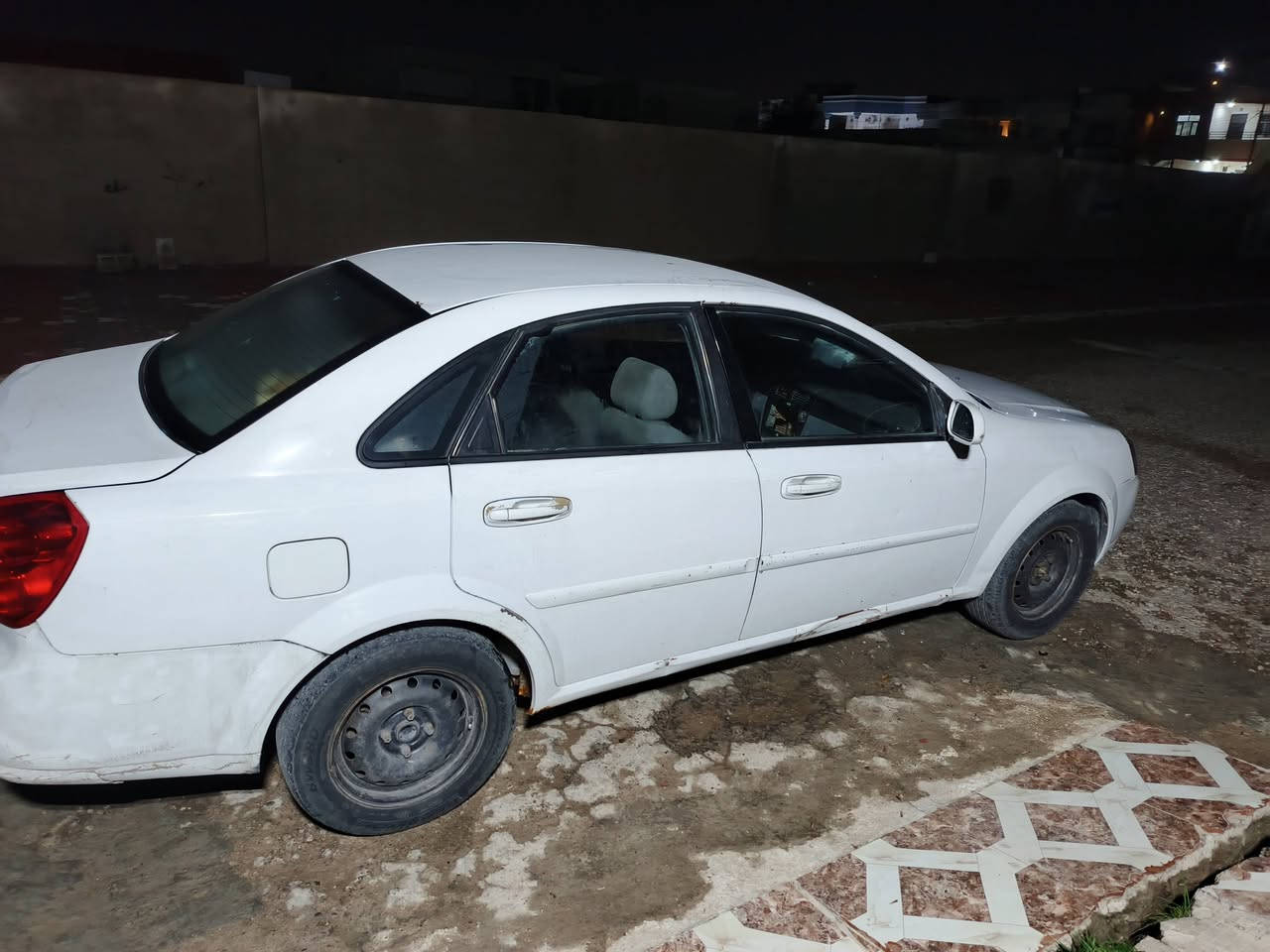 اوبترا مزاد بغداد للبيع موديل 2009 كير اوتوماتيك بدون ضرر بس بيها جاملغ واحد صبغ كير ومحرك بالشرط صدر جديد سعر 51 ورقة هذا رقمي *********** مكان سيارة كركوك مو رقم مزاد بها كتاب كامل للترقيم
