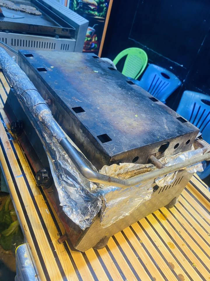 سلام عليكم شواية همبركر وكابسه للبيع سعر جدا مناسب          ***********
