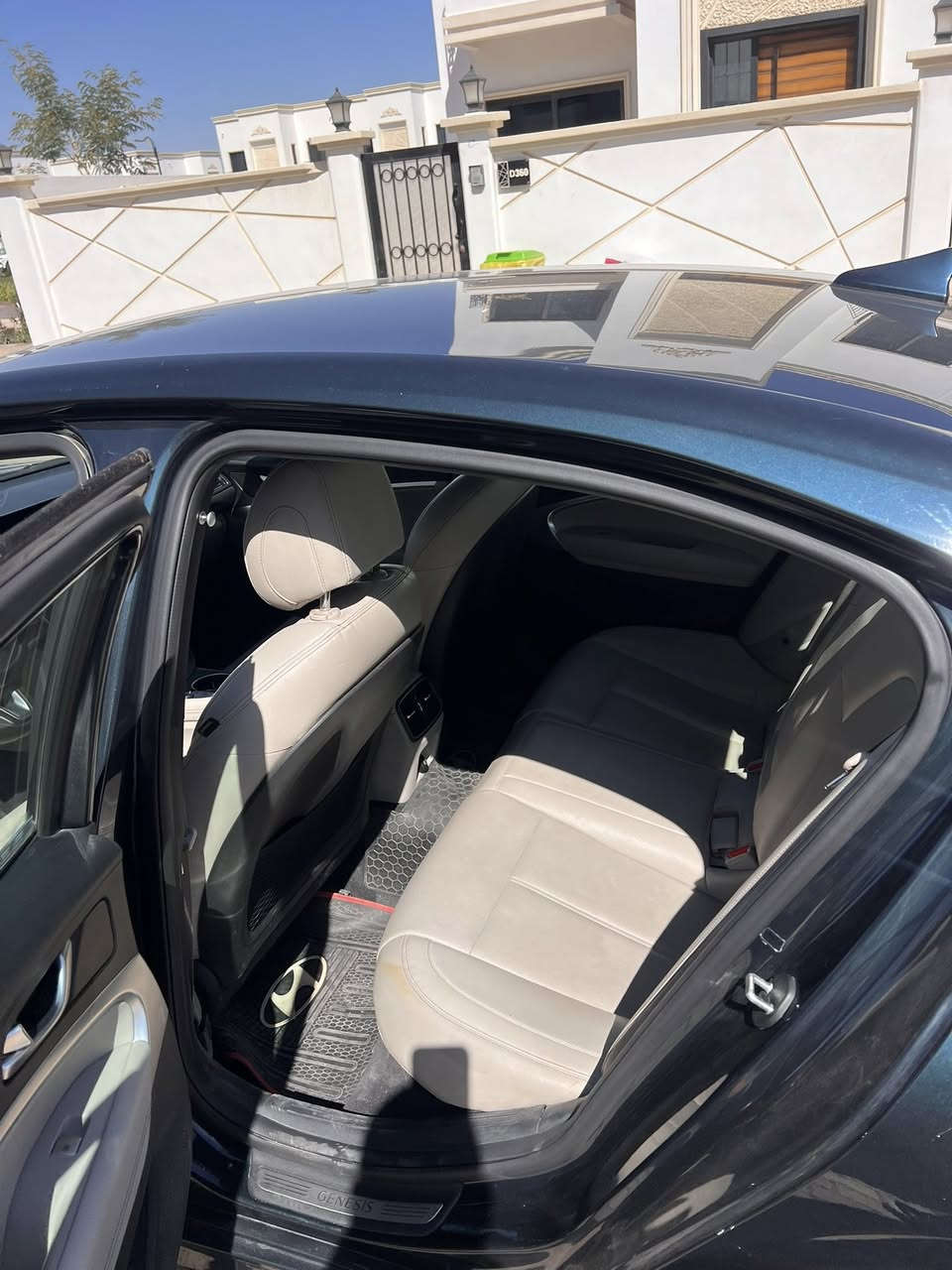 جنيس موديل ٢٠٢٢ وارد امريكا
قطعتين صبغ 
فول مواصفات 
رقم كربلاء 
ماشيه ٦٠ الف 
السعر١٨٥$
للاستفسار ***********
