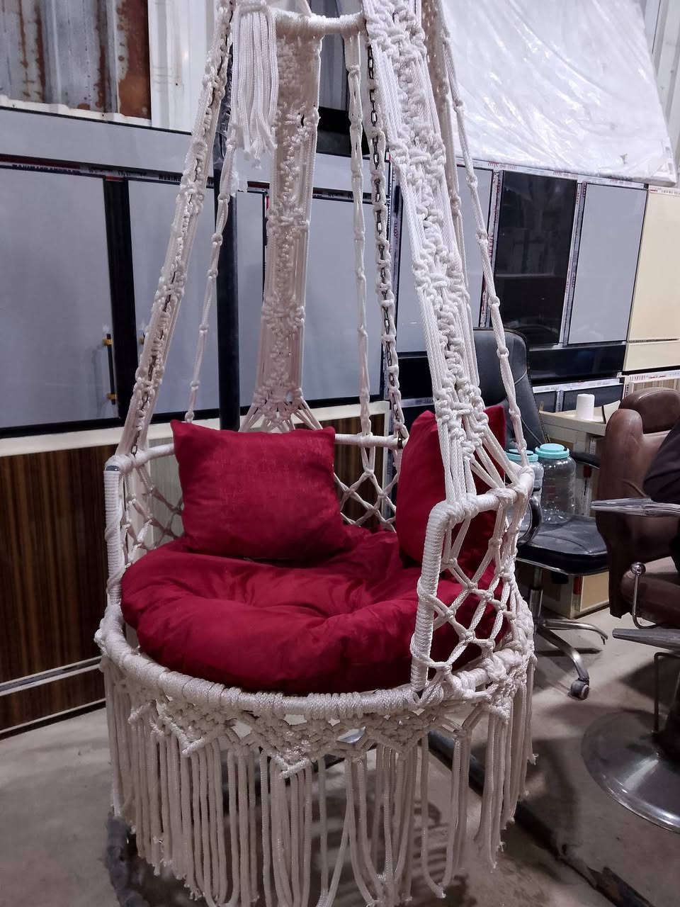 معرض السلام الجديد والباله 
وأسعار مناسبة ***********
عنوان جزيرة باب الهوى
