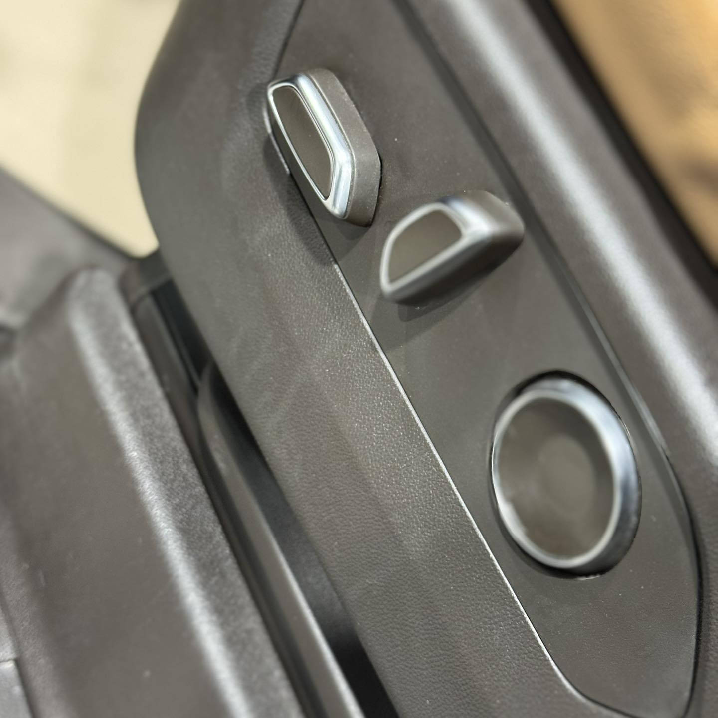 � كاديلاك 2023 – وكالة المنصور
فخامة أمريكية بطابع رياضي 👑
📌 ماشية 35,000 كم
📌 نظيفة جدًا – استخدام شخصي
📌 مواصفات عالية وراحة قيادة لا توصف

🔥 فرصة مميزة لعشّاق الفخامة والأداء
📍 شركة علي الشيباني لتجارة السيارات
📞 للاستفسار والحجز: ***********-***********
📍 بغداد – الكاظمية – جكوك قرب مرور الكاظمية

#كاديلاك #Cadillac #وكالة_المنصور #عروض_مميزة #علي_الشيباني #سيارات_فخمة

إذا تحب أسويه نسخة ريلز أقصر أو أضيف مواصفات تفصيلية حسب الفئة (CT5 / Escalade / XT6)، قلّي وأنا أضبطه �
