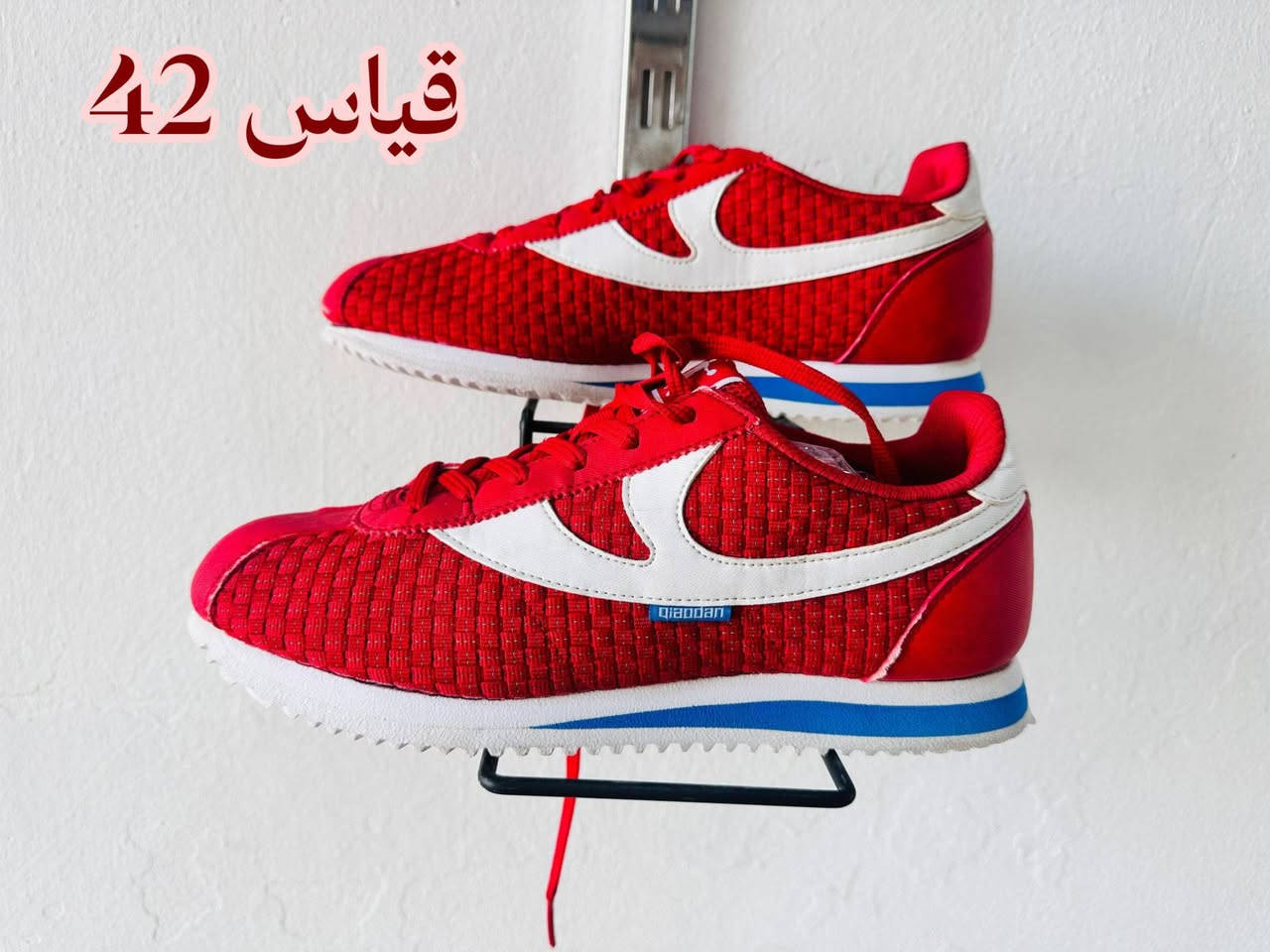 أي حذاء داخل الصوره ب10
يوجد توصيل لجميع المحافظات واتساب ***********
