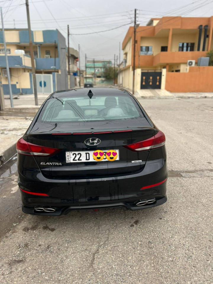 معارض فقط
النترا 2018 هزه وسنويه ورقم جديد
بيها 4 مكانات صغار بارد وبيها جاملغ سرقه بامريكا وجاملغ خلف يسار صبغ فقط
ماشيه 86 الف نص فول محرك ما مفتوح
شرط وكاله وتحويل 
***********
***********
