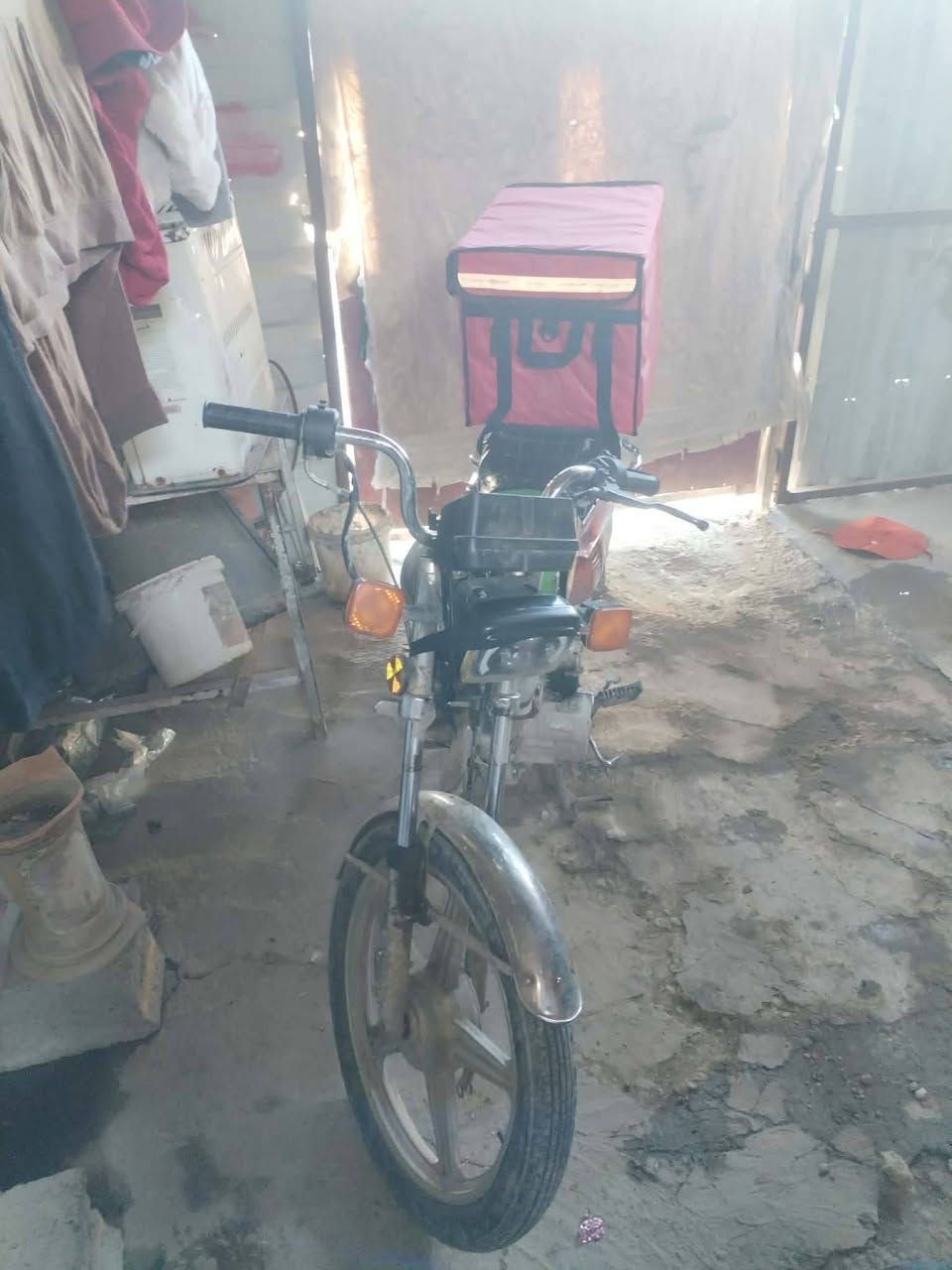 السلام عليكم دراجه ايرانيه ٥كير دراجه نضيفه مكينه مكفوله بدون اوراق مكفوله سرقه وعشائر السعر ٢٥٠ وبيه مجال مكاني الشعله اليريده يتفضل خاص


**إذا كنت صاحب هذا الإعلان وتريد حذفه لأي سبب، رجاءا أرسل رسالة إلى الدعم الفني**