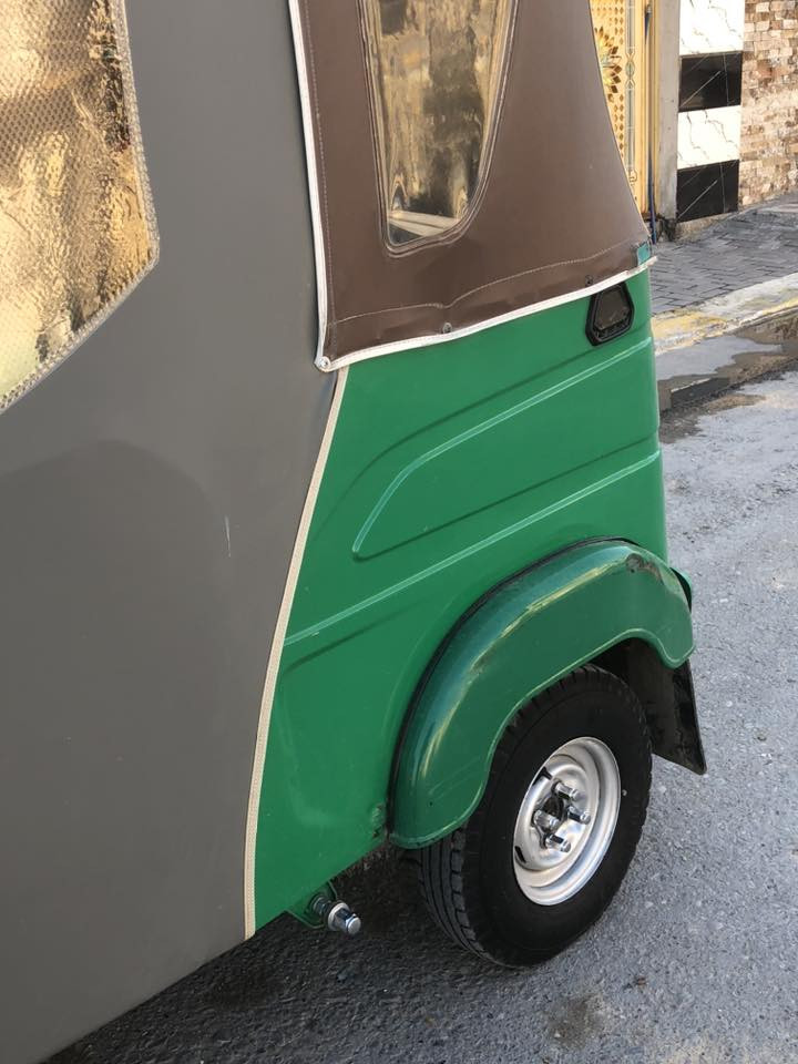 السلام عليكم
تكتك موديل 22 شهر الخامس.
سنوية بأسمي .
تكتك كفاله'  گير' ومكينه' وگشر' 
عنواني مدينة الصدر 
رقمي: ***********
