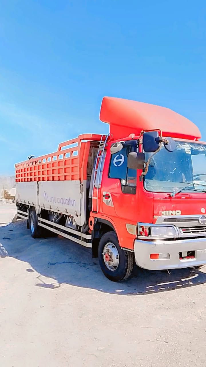 السلام عليكم هينو انكر ثمانين سوبر  طول سته وربع تخم تاير حداديه جاهزه سنويه 31  موديل 97 رقم بصره ىشرط تحويل السعر 175 العنوان الشطره الدلال علي العكيلي 
الرقم الهاتف ***********
