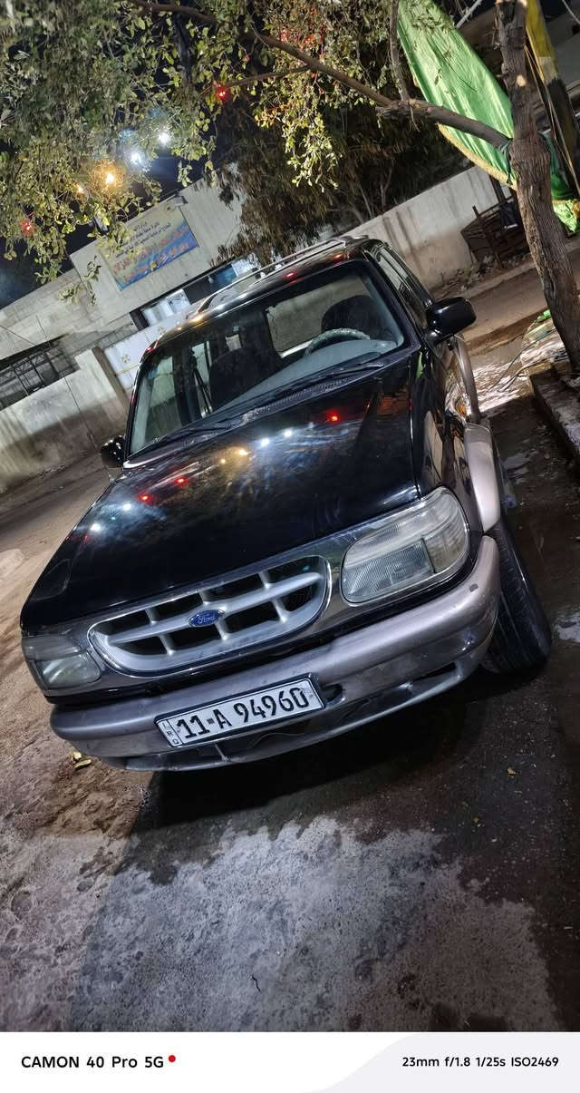 سلام عليكم فورد اكسبلور للبيع  موديل 1997 تخم تاير جديد وارد امريكي 
مكينه vvt  استفسار ***********
