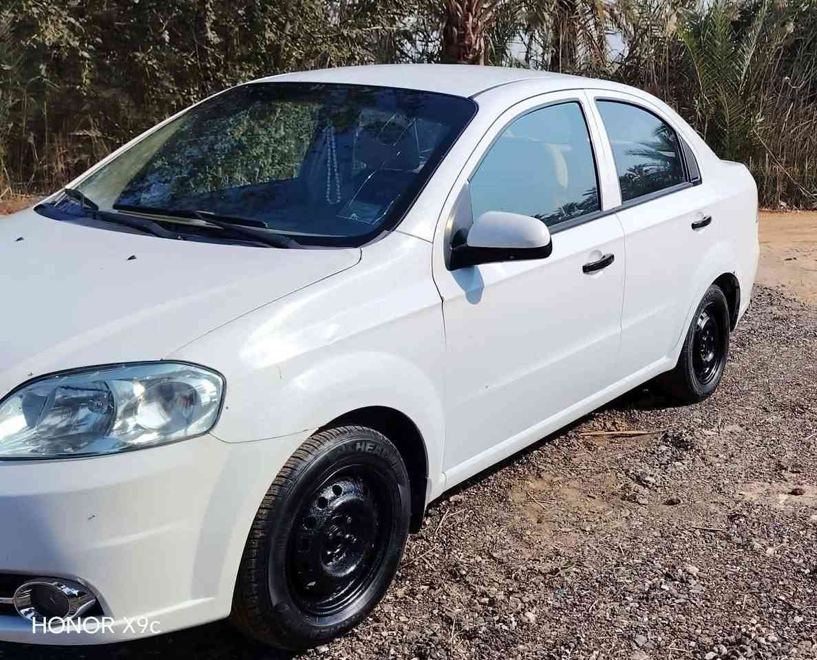 افيو 2011
بيه بس بنيد 
سياره جاهزه مالت جناي
رقم قادسيه تحويل ثاني يوم
السعر 76 وبيه مجال
العنوان ديوانيه غماس
للاتصال ***********
