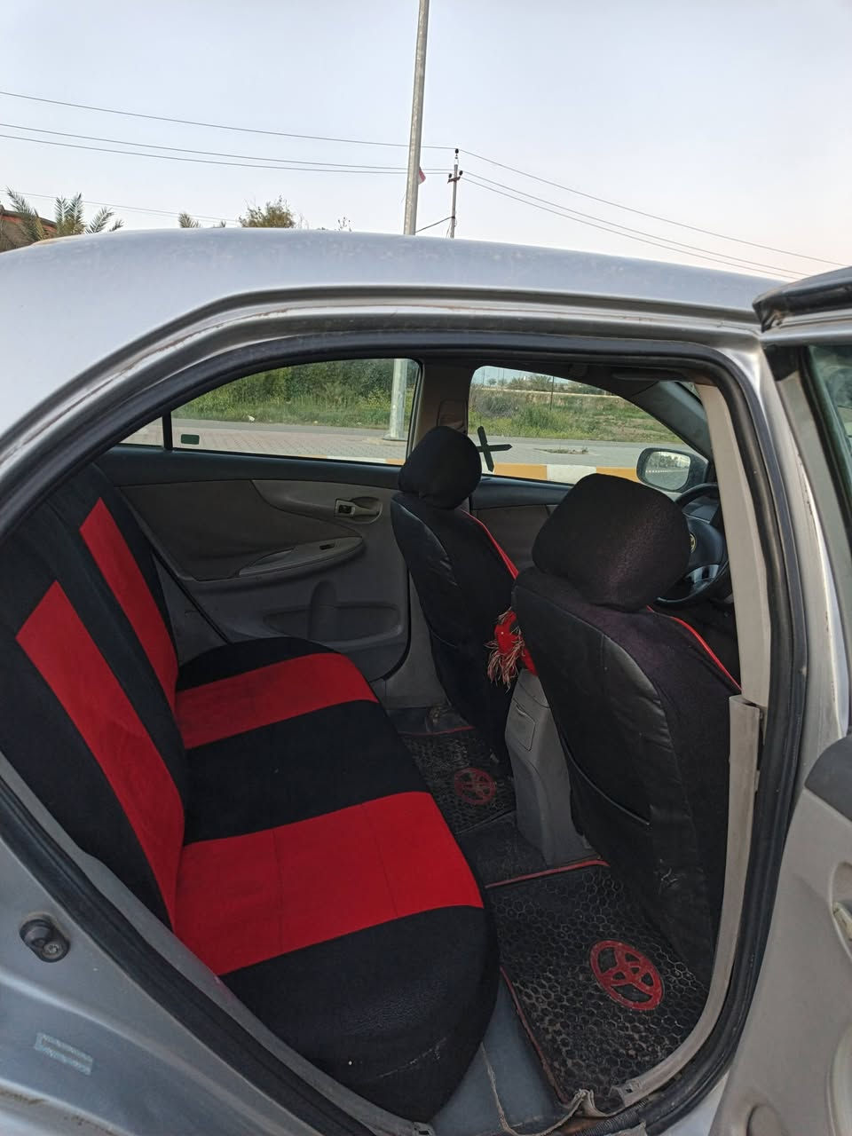 السلام عليكم
السعر 79 

كورله امريكي  2009 

رقم بغداد شرط التحويل والغرامات 

محرگ 4 ( سلندر )  1800 

تايرات جدد 

صدر امامي خلفي جديد 

كهربائيات السياره كلهه شغاله 

سياره بيهه صبغ عام  ضررهه راس الجاملغ وموضح بل صور 

مكان السياره صلاح الدين العلم 

اي استفسار اتصل بل رقم 

***********

وحياكم الله 

ملاحضه .( بيع نقد فقط لا وعده ولا قسط )
