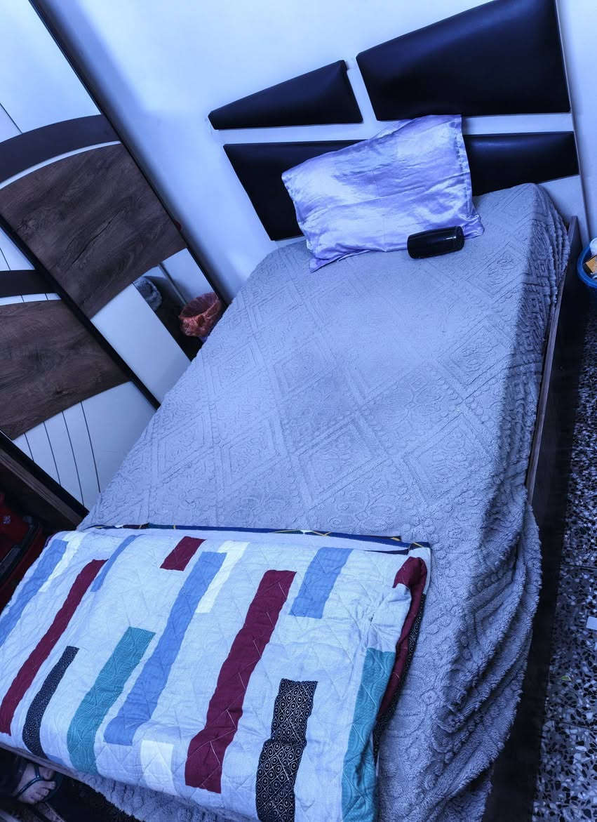 غرفه شبابيه للبيع نفر ونص . 4قطع


**إذا كنت صاحب هذا الإعلان وتريد حذفه لأي سبب، رجاءا أرسل رسالة إلى الدعم الفني**