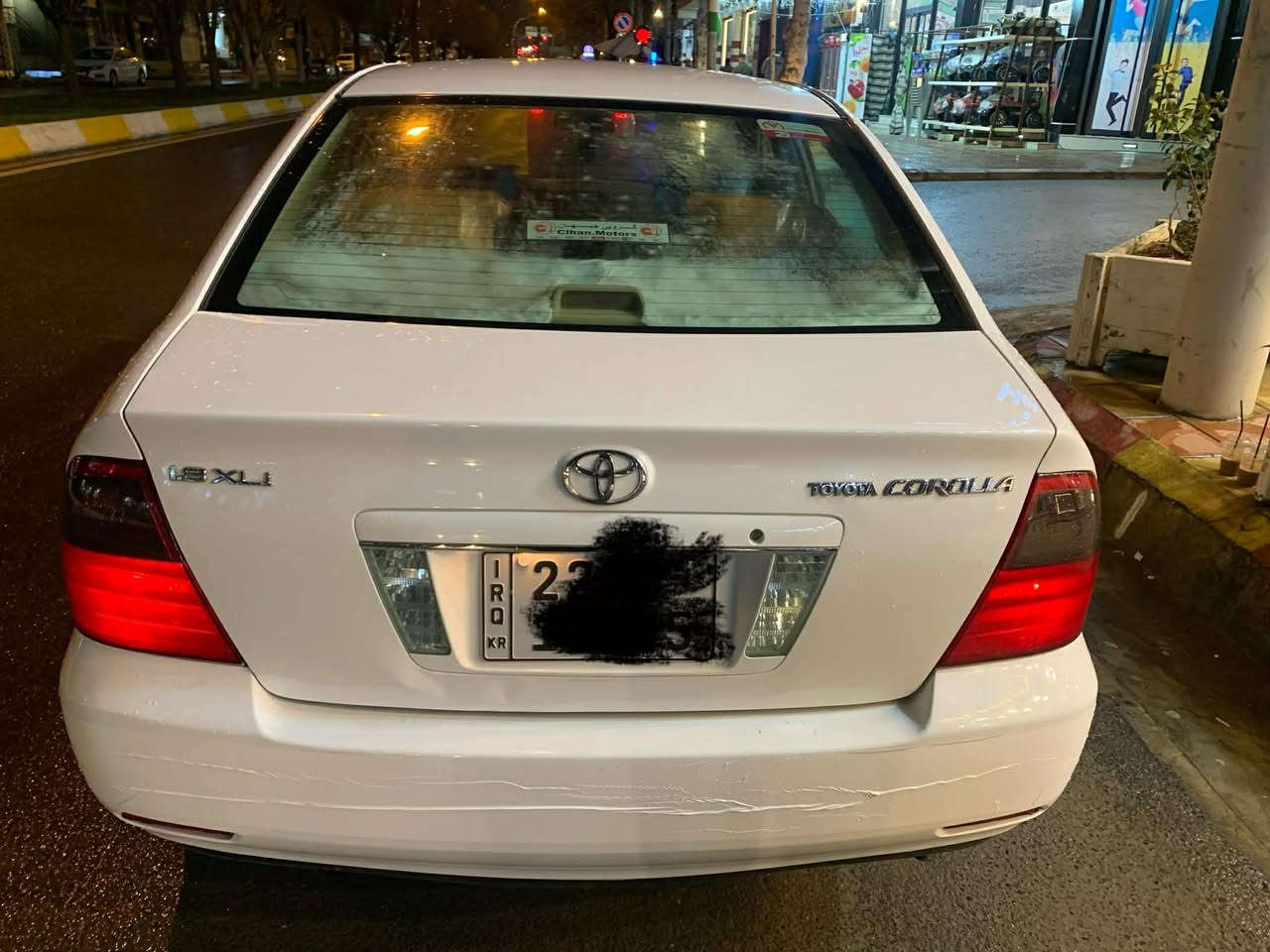 تۆیۆتە کرۆلە 2007 خەلیجی مەکینە گەورە تۆماتیک km260ڕۆشتوە  سپی بەفری فۆرمیکە ناوزەرد یەدەنیکل ویل کەپ  شاشە ئایپات بلاجکتۆر قوفل مەرکەزی سیارەکە زۆر جوان و خاوێنە چوار تای نوێیە توندو تۆلە تەبریت ساردو گەرم بەشەرت بۆیاخی نیە تەزرەی نیە پەلەیەک ساردی لەگەل کارتی هەیە جەمپەکی پێشی هەیە شانسی نەگرتوە  رەقەم سەنەوی نوێیە تا 2028 گشت گیانی بە شەرت  
نرخی.٩٨$ کەمێک محامەلە 
ژمارەی خاوەنی :***********
