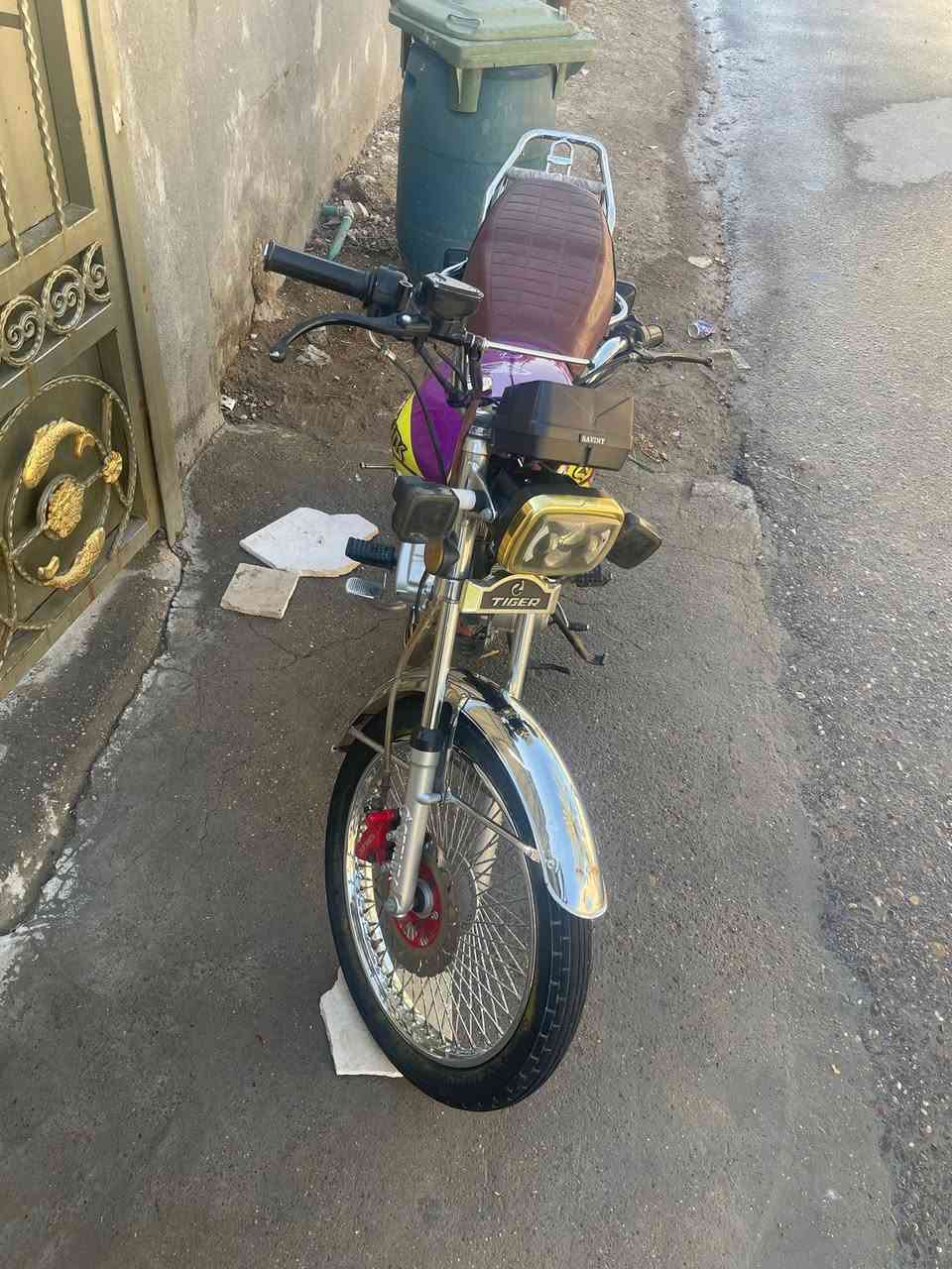 السلام عليكم من رخصه الادمن دراجه إيراني سونك تايكر موديل 2023دراجه خير من الله من اول هندر تشتغل دراجه نضيفه بمعنه الكلمه كلها شغاله السعر 575وبيها مجال ***********
