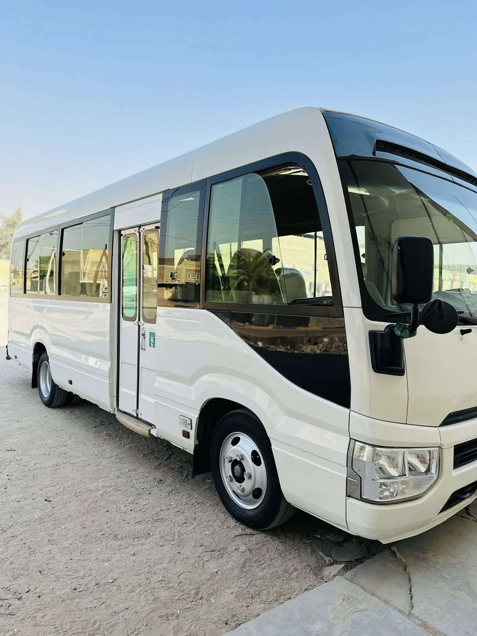 سلام عليكم كوستر مودل ١٧ سياره كامله  دوشمه عامه كشن ستاركس مكينه وكير واكسن كفاله صبغ قليل  مكان سياره كربلاء سعر ٤٢٥  لاستفسار ***********
