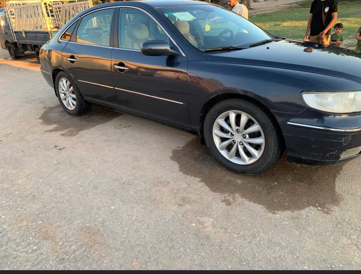 السلام عليكم هونداي ازيره لبيع موديل 2007 وارد أمريكي ضربته خشم الجاملغ المامي فقط محرك 6سلندر رقم بغداد دولي بسمي سياره جاهزه حداديه تخم  تبريد ثلث قطع شغال كشنات جلد كهربائي مكاني ناصريه 
***********
