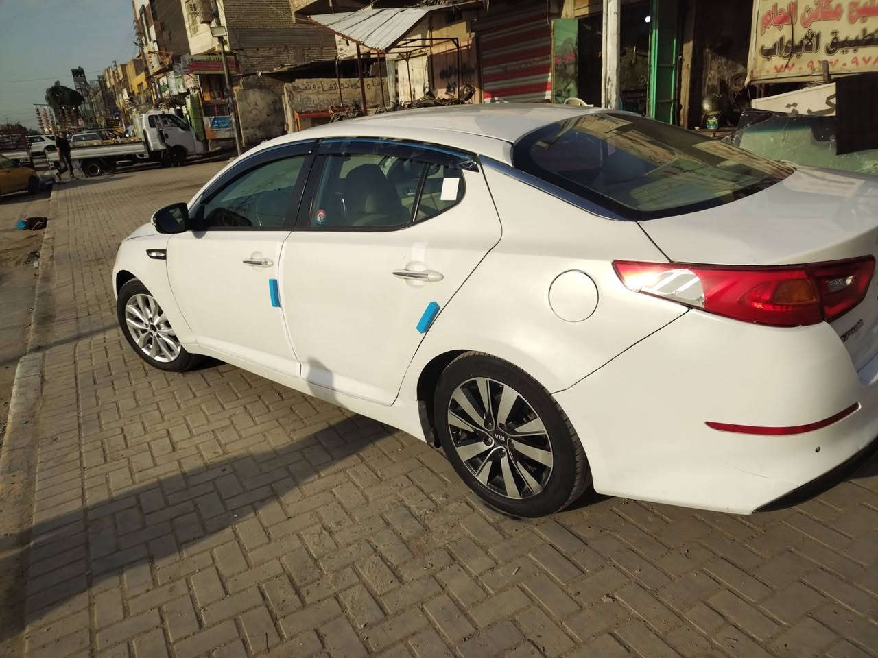 السلام عليكم كيه اوبتمه ورد خليجي موديل 14شكل 15 مكينه الفين مكينه وكير جديد شواصي مابيه شي السياره بيها ظربه ومعمره كلها حته القمره معمره وبيها صبغ عام  وبيها لوحه رقم ظايع رقم قادسيه ***********  السعر    75 وبيها مجال
