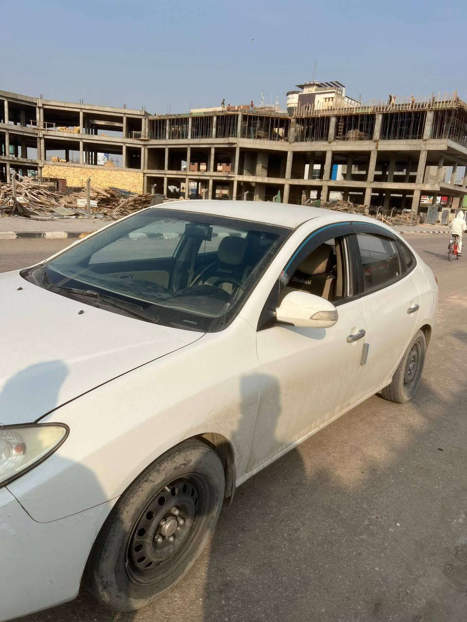 الانترا مقدس
موديل 2011
بيها ٣ قطع صبغ
باب الصدر
وباب الخلفيه ورا السايق
وجاملغ ورا
سياره حلوه احلا من الصور
السياره بل نجف
ب 95$ وبيها مجال قليل
***********
