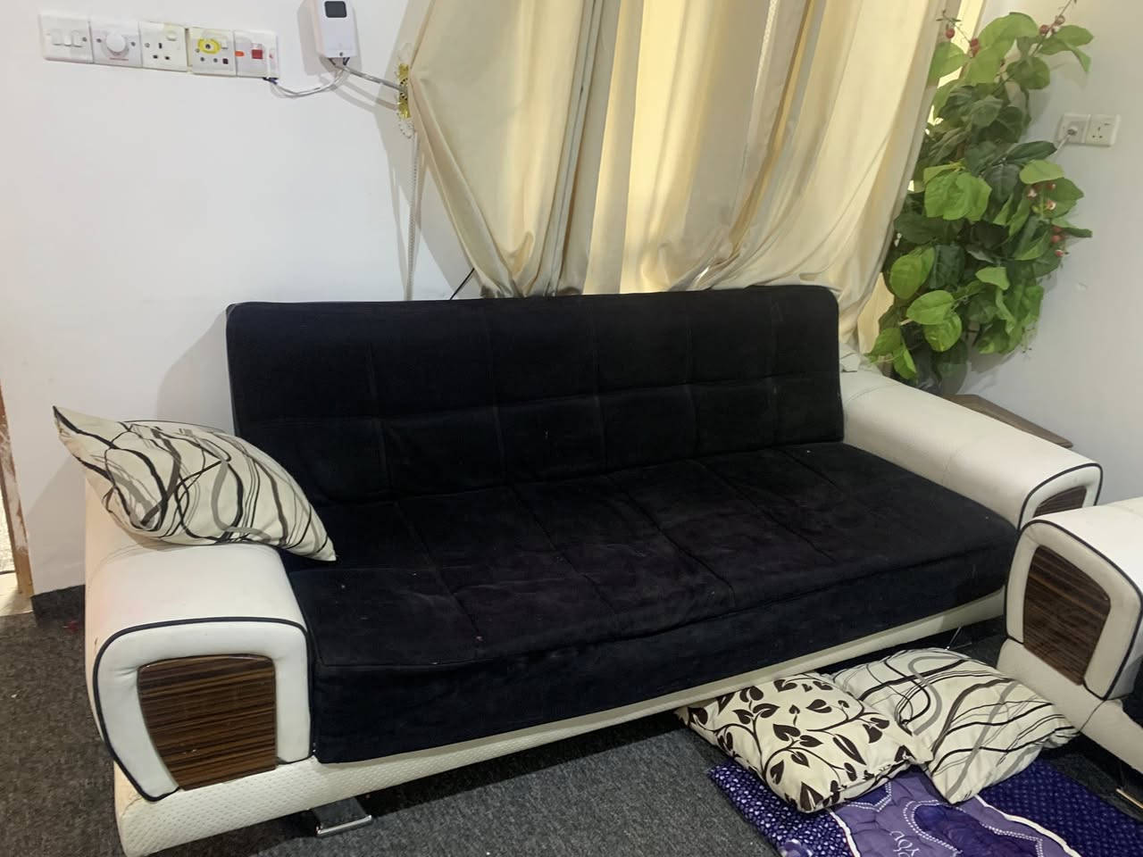 للبيع


**إذا كنت صاحب هذا الإعلان وتريد حذفه لأي سبب، رجاءا أرسل رسالة إلى الدعم الفني**