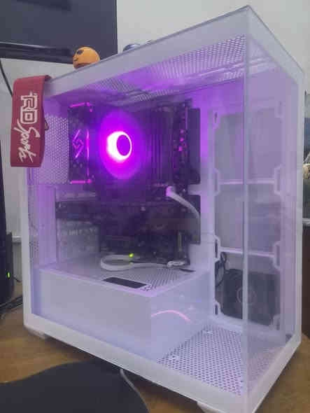 السلام عليكم مراوس شعندك سيارا نزل 
حبايب عندي حاسبة مالت العاب كيمنك و تصميم دراسة و راجات شحن ثنين  
مواصفاتها الحاسبة 
مذر بورد اسوس كيمنك 
معالج Amd
هارد واحد تيرا 
رامات ١٦ 
كارت شاشة ٩٧٠ ti شرط بعده بل لايلون 
كيس sama بعده جديد الترا جام 
مبرد غازي 
كيببور و موس كيمنك ميكانيكي 
موس باد الحجم الجبير 
شاشة الجي 
يوب اس وياه 
 
الدراجات 
وحدة حمرة موديل ٢٤ بريكات جدد دبلات جدد تايرات جدد نقص سكليتر و بطاريات 
والثانية موديل ٢٢ كاملة بطاريات نص عمر دبلات جدد تايرات جدد سكليتر جديد دشبول جديد بس الواير الي فايت للبطاريات يلعب 
مكاني بغداد حي الجهاد 
رقمي ***********
