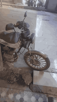 سلام عليكم ورحمة الله حبايب هاي درجه للبيع عله هاي الوضعيه محرك مابي شي ميتين سيسي  ضاغطه وزنجيل رايده 600وبيه مجال مكان بغداد بياع تقاطع الدرويش مكلف بل نشر رقم صاحبه***********
