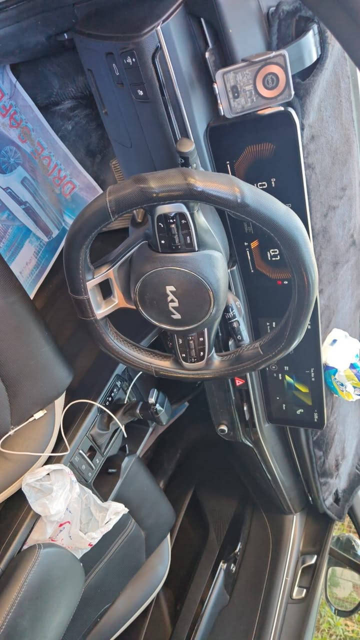 كي فايف موديل  2025 فول عدة الفتحة الحادث مرفق بلمنشور السعر   $200ورقةبيهة مجال حك الجية  *********** المكان الكرخ العطيفية
