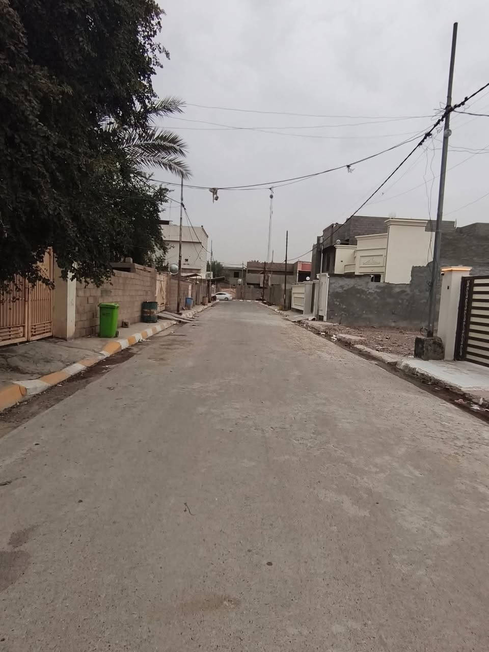 [[بسم الله الرحمن الرحيم]]
    🏡     🏘      🏚 

#يوجد_مشتمل_للبيع

#العنوان  الفلوجة 
#المنطقة حي الخضراء // خلف جامع التقوئ
 
✅المساحة : 125م
⬆️ الوجة : 6 وربع م
🏞️النزال : 20م
 
غرفة 1
استقبال 
صالة 
مناور 
مطبخ
صحيات 
حاليأ مؤجر 

                       #بناء 🧱 : طابوك
      
       #شارع 🏞️⬆️⬆️ : 10م تبليط كامل الخدمات 

  #السعر_محدد_من_قبل_البائع 
        
    ⚖️⚖️   نوع الملك : طابو صرف تحويل مباشر 🏙 

            #السعر💰💸: 60 مليون وبي مجال

__________________________________

للأستفسار⛔🖲️ : مراجعة 
🥇#مكتب_الدوحه_للعقار 🥇
العنوان شارع المنجزات قرب مجمع أحمد عريبي حي نزال 🚗🚖
__________________________________

#ملاحظة//📋📑 اذا لديك عقار تريد تعرضة للبيع او تريد تشتري عقار قم بمراسلة الصفحة او اتصال على لارقام الموجودة+ واتساب
            
         #للأتصال_او_واتساب 📞  ***********
         #للأتصال_كورك.   📞.      ‏‪***********

#بيع_وشراء_الدور_السكنية_والزراعية_العقارات_في_مدينة_الفلوجة #مكتب_الرافدين_للعقار_بيع_وشراء_العقارات_بسعر_مناسب
@#عقارات_الانبار_الفلوجة
