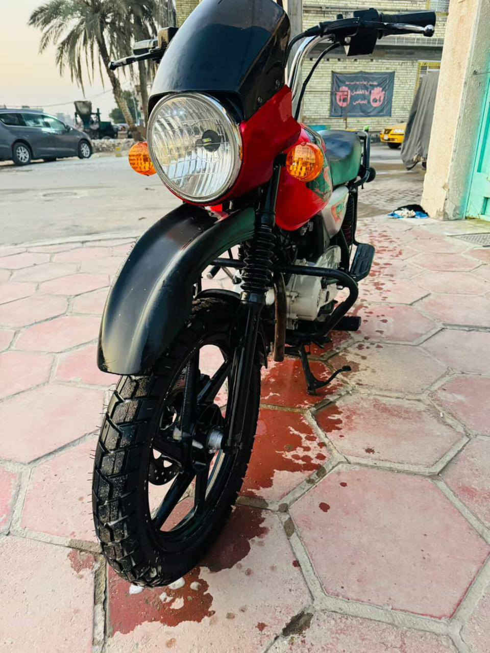 سلام عليكم دراجه بوكسر 2022عل 2023 دراجه نضيفه أوراق سعرها مليون و600 وبيها مجال قليل 
رقم ***********
