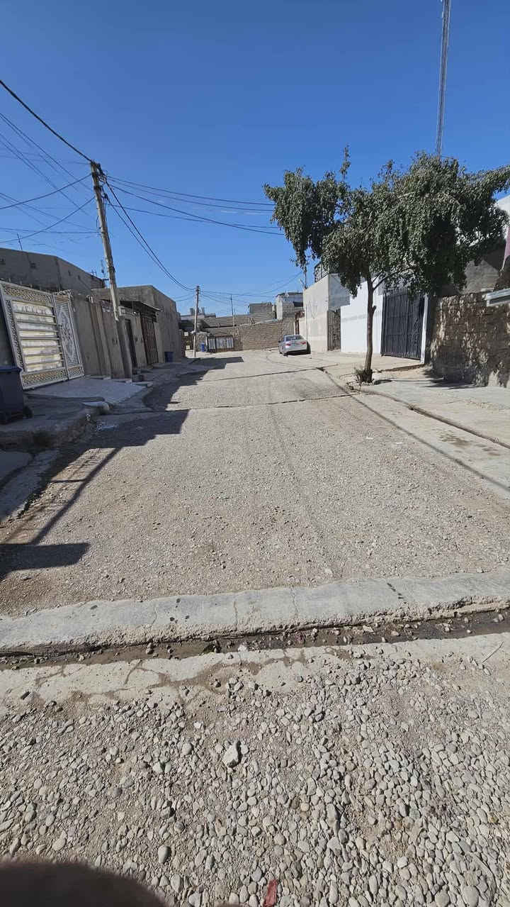 #مكتب_برايتي_للعقار_والمقاولة  
🔹 اعلان __اعلان .
♦️بيت طابو للبيع مساحة ( 125 ) 
ستقبال + هول +مطبخ +غرفة نوم القاط الثاني غرفة نوم  .الموقع  حي العصرية قرب جامع ابو بكر الصديق . 
للاستفسار الاتصال على الأرقام 📞 
***********
***********
***********
♦️وللمزيد زورنا في مكتبنا #طوز /بداية مدخل العصرية بجوار #مطعم_ملك_الشام

#مكتب_برايتي_للمقاولة للبيع وشراء الأراضي .(السكنية_الزراعية_والتجارية )

#وتنظيم كافة عقود البيع والشراء برايتي للعقار والمقاوله@إشارة
