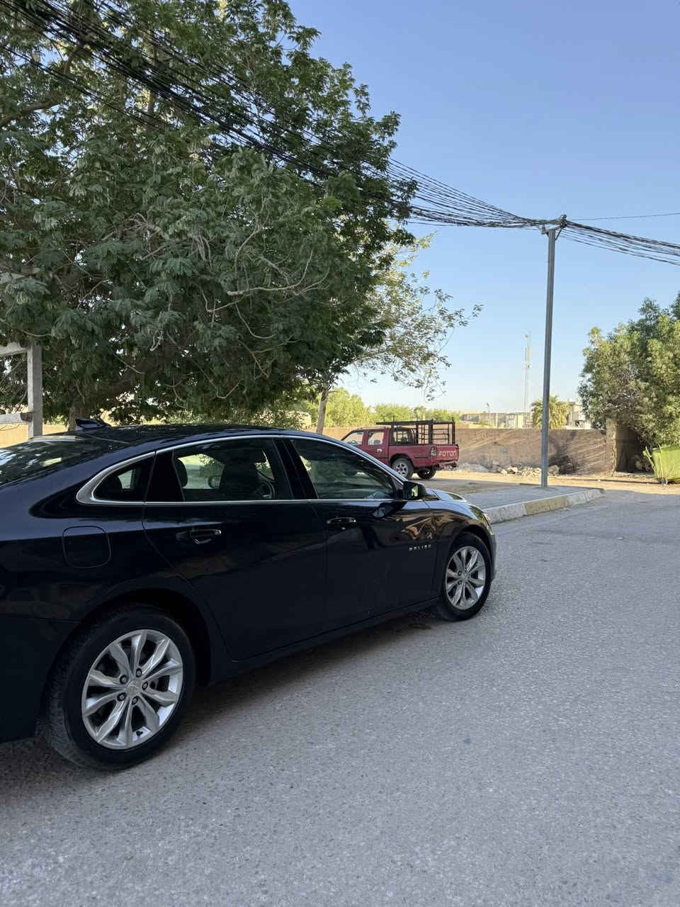 السلام عليكم 
ماليبو موديل ٢٠٢٣ 
رقم اربيل 
لون اسود
السيارة ماشية ٥٨ الف ميل
جاملغ جهة السايق وشويه بالبنيد
نظام ABS 
محرك ١٥٠٠ تيربو 
مانع انزلاق TCS
مقعد السائق تحكم كهرباء
تبريد قطعتين 
مثبت سرعة 
حساسات  خلفيه
بصمة تشغيل 
بصمة ابواب 
سايد بريك دكمة
نظام فحص ضغط الإطارات 
كامرة خلفية 
تشغيل عن بعد 
شاشة لمس 
شاشة تدعم اندرويد اوتو
شاشة تدعم ابل كار بلي 
السعر  ١١٦  $ 
للاستفسار ***********
مكان السيارة كربلاء
