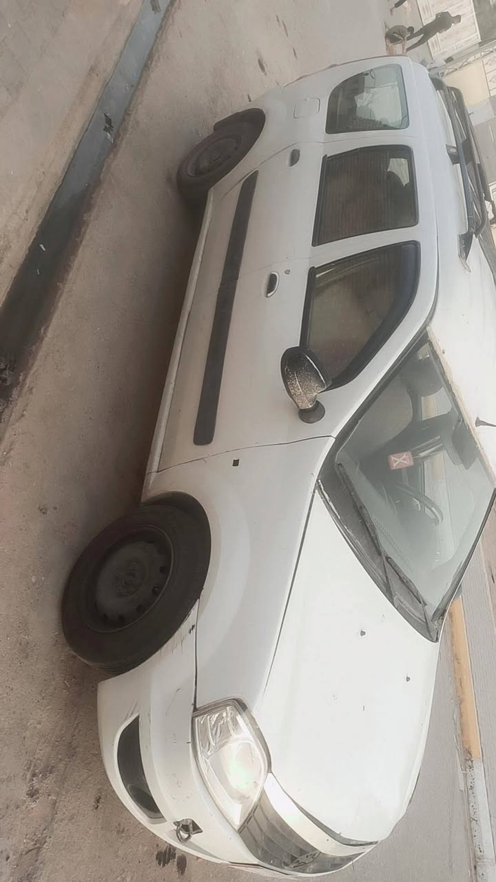 سلام عليكم رينو للبيع المثنى قضاء الخضر اجره2012مديل       ***********
