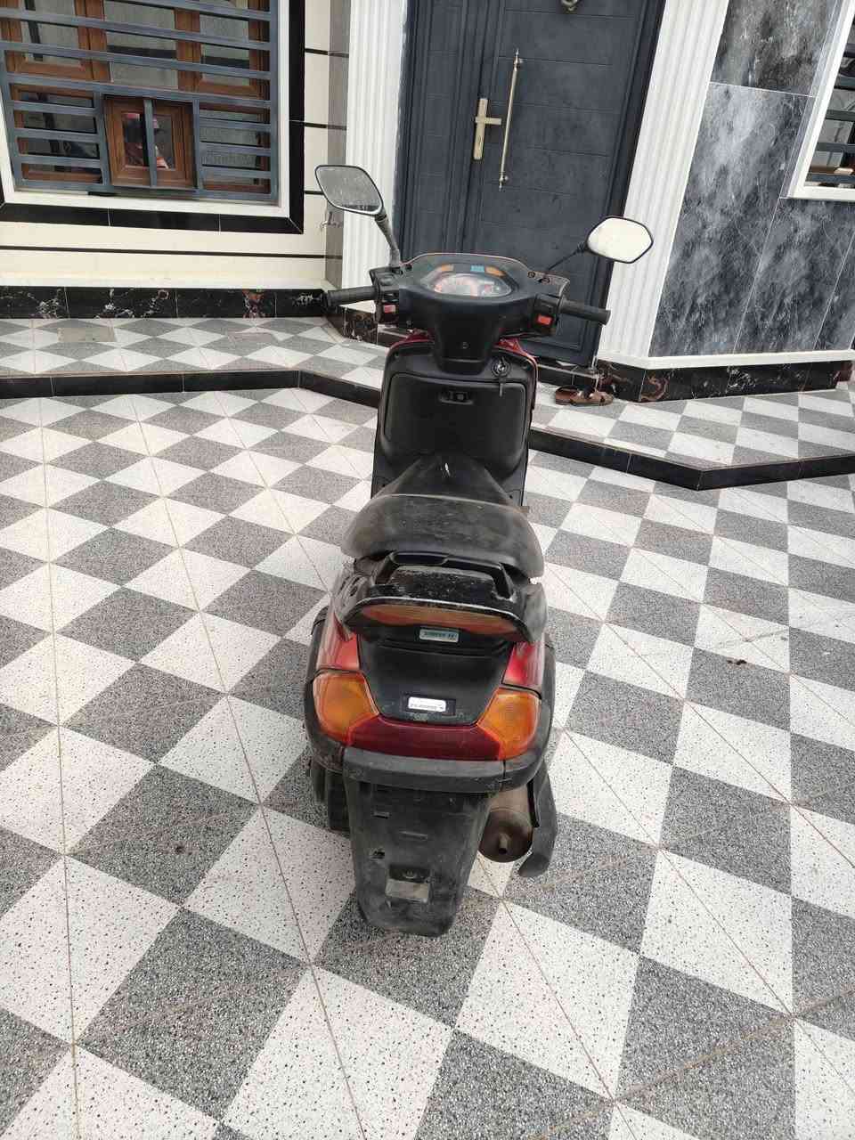 السلام عليكم دراجة فراشة للبيع شغالة سلف وهندر كاملة وكهربائيات كاملة كلها شغالة الاستفسار عل ***********
