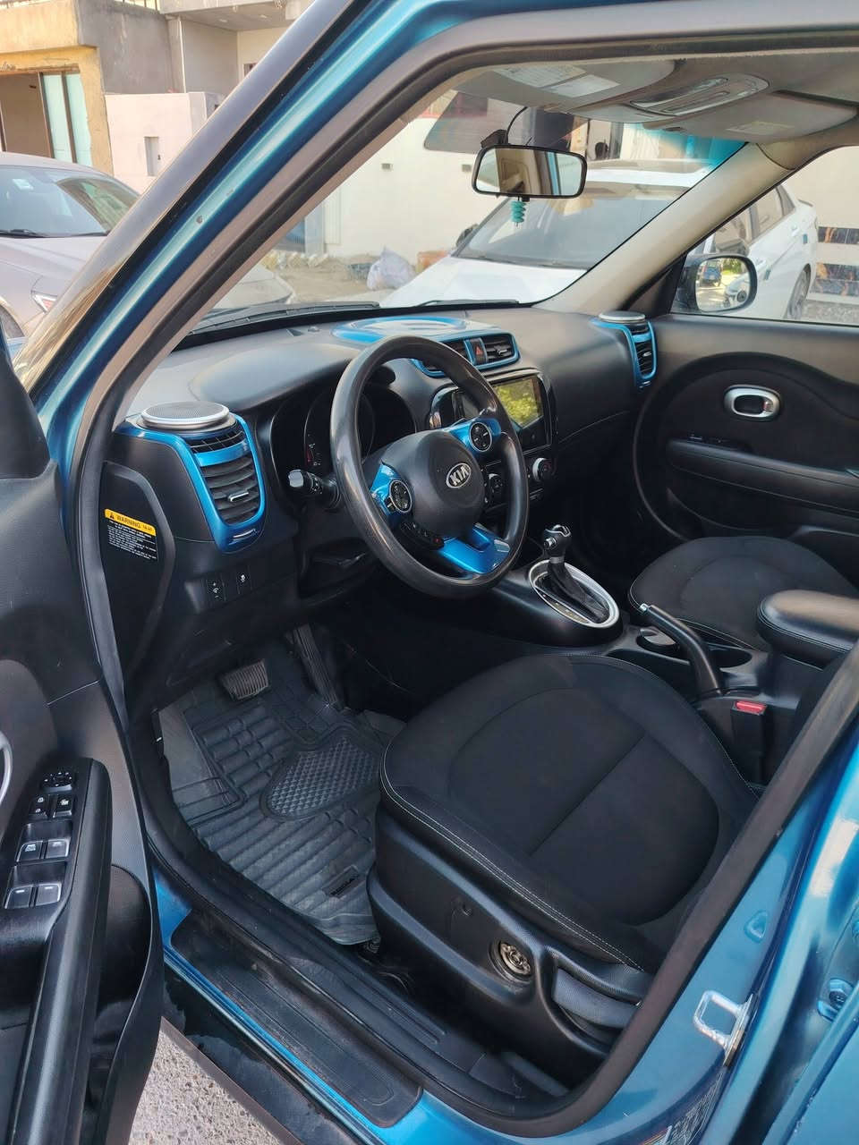 كيا صول 2016 وارد امريكي
مكينة و كير مكفول
تبريد شغال
رقم انكليزي سنوية 2028 شرط التحويل
السعر 97 ورقة 
***********
بغداد حي الجهاد
