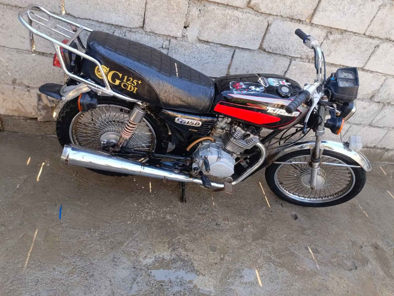 للبيع سخت إيران محرك لاصوت ولا دخن ويرمنيه شغالا سعر 290 وبي مجال شي قليل مكاني بل أيمن ستفسار ***********
