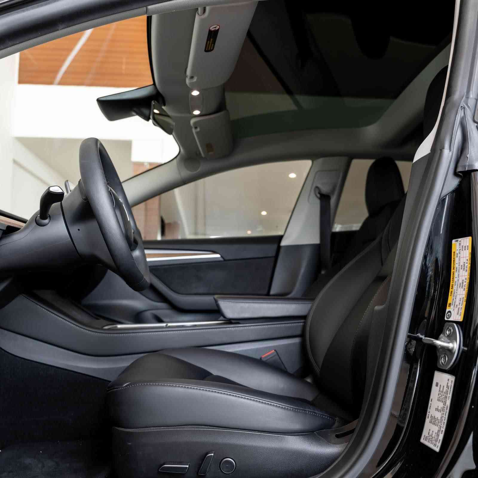 سڵاوتان لێبێت tesla model 3 مۆدێل ٢٠٢٣ سەیارەکە ٩،٠٠٠ مایڵ ڕۆشتووە زۆر جوان و تازەیە یەک پەڵە بچوک ساردی هەیە ە ڕەقەم کاتییە هەموو گیانی بەشەرت
نرخی ١٩٠ وەرەقە
ژمارەی تەلەفون :***********
WhatsApp&Viber✅ السليمانية, العراق
