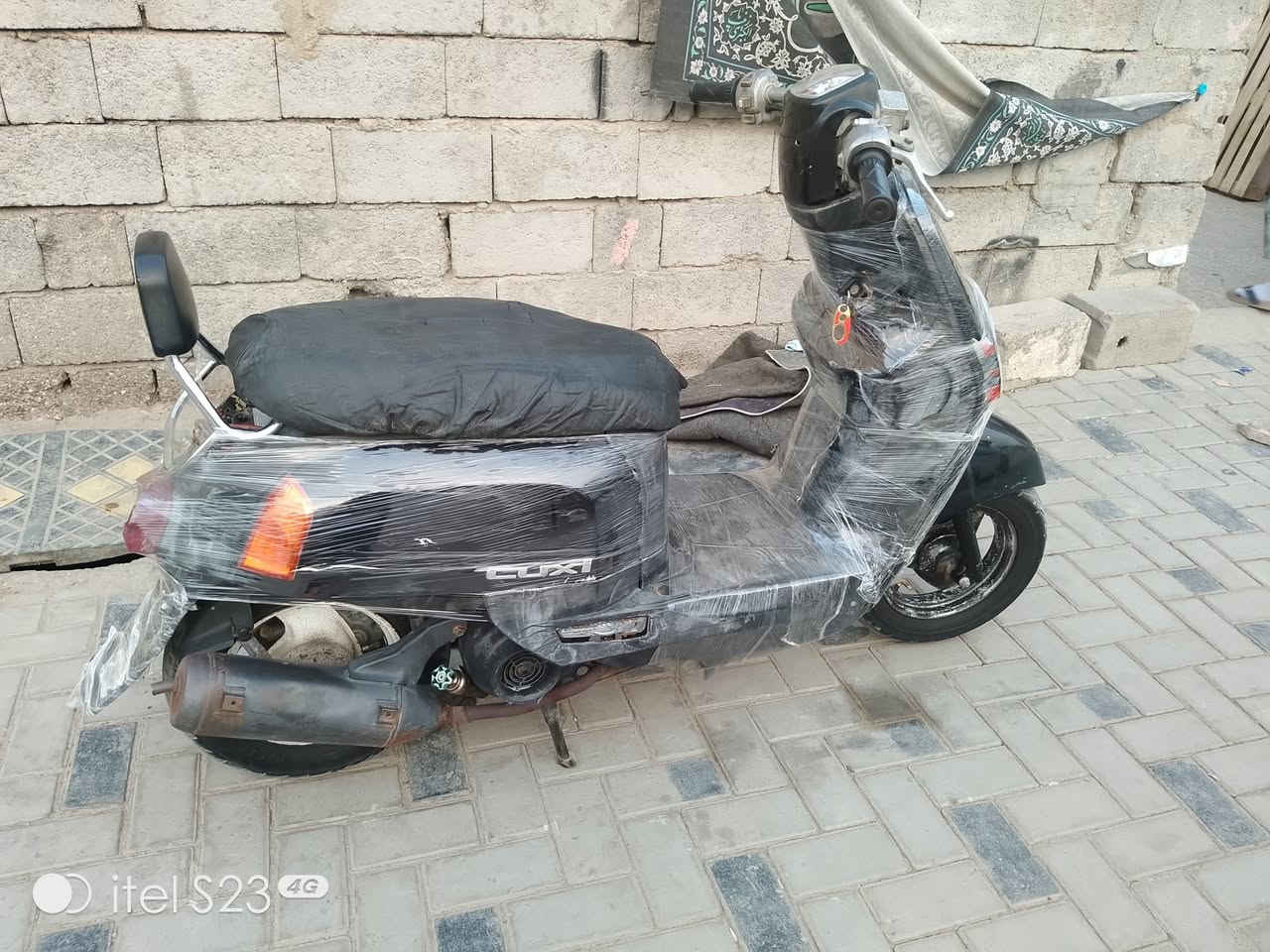 السلام عليكم ماكس بوليس البيع مفتوحه مراه وحده سلف كامل بس ناقصه دشلي هندر اشاير الايت وبك لايت كلهن شقالات سعره 475 وبيه مجال نتصال عله هاذه رقم *********** مكاني بصره تقاطع الكزيزه
