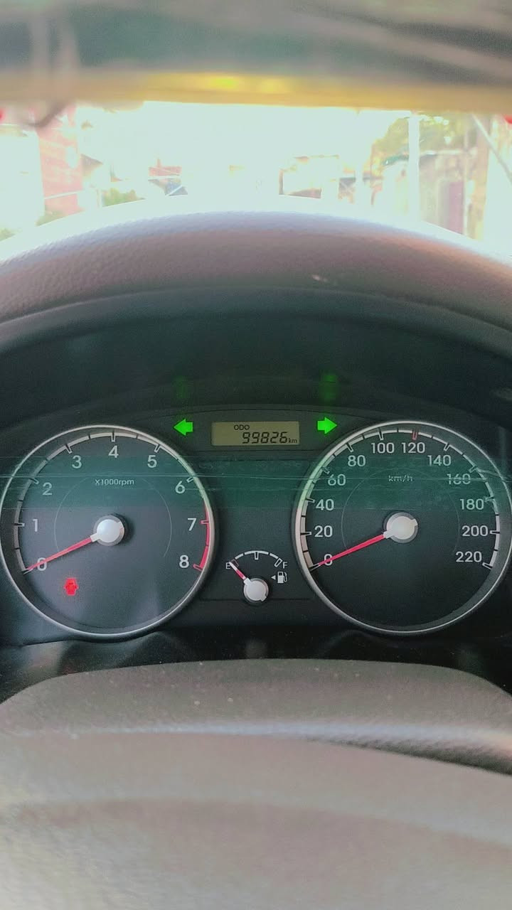هيونداي اكسنت خليجي 2011 بغداد خصوصي
ماشية 99 ألف كم
محرك 1600 سي سي
تبريد ثلج 🥶
تخم تاير قبل يومين مشدود 
السيارة جاهزة ونظيفة
موقع بغداد الشعب شارع صحه
للتواصل:☎️ ***********
