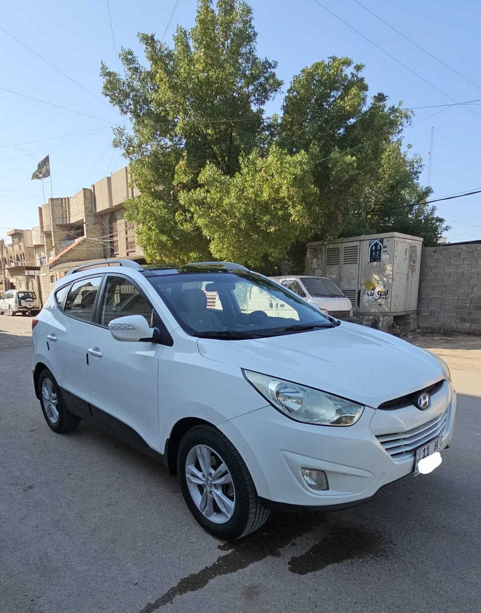 سلام عليكم
توسان خليجي موديل ( 2013 )( ماشيه 134 الف )
سياره مكفوله من صبغ ول ضربه ول تبديل حته
دعاميات مكفولات من صبغ و مابيه اي نقص
مواصفات سياره / بانرامه / شاره بل مري
تحكمات ستيرن/ كامره خلفيه/ ويل كب
حجم لمحرك 2000 دوش/ بلوجكتر
سياره مدوشمه وتخم تاير جديد ومابيه اي نقص
سياره رقم بغداد دولي جديد وتحويل مناشر
مكان سياره بغداد لحسينيه 📞 ***********
لسفسار لتصال عله رقم لهاتف
