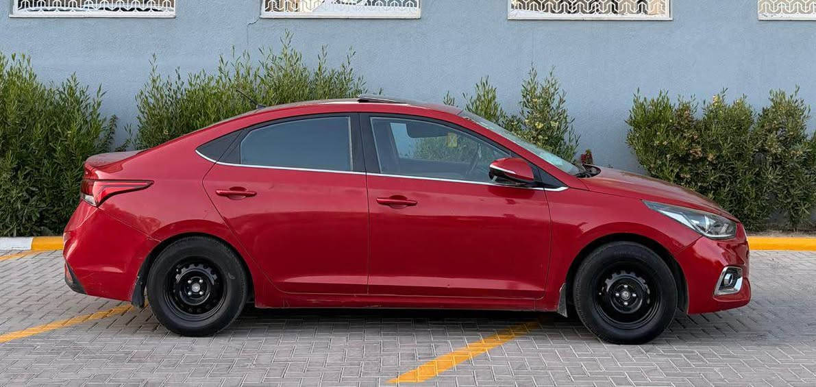 Hyundai Accent
للبيع
موديل 2020
خليجي
محرك 1600 دوش
at كير
فول السياره
فتحه سقف
شاشه كامره
نحكم ستيرن فول
مري شفط
لايت دوار
قطعتين تبريد
داخل لونين اسود بيجي
مكينه كفاله
كير كفاله
((بيه صبغ بنيد ودعاميات فقط))
رقم جديد بسمي شرط تحويل
مكان السياره بغداد حي الحسين
السعر 109 بيه مجال بسيط متوازي على بيعتها 
*********** للاستفسار
ممتواجد على الفيس بغداد, العراق
