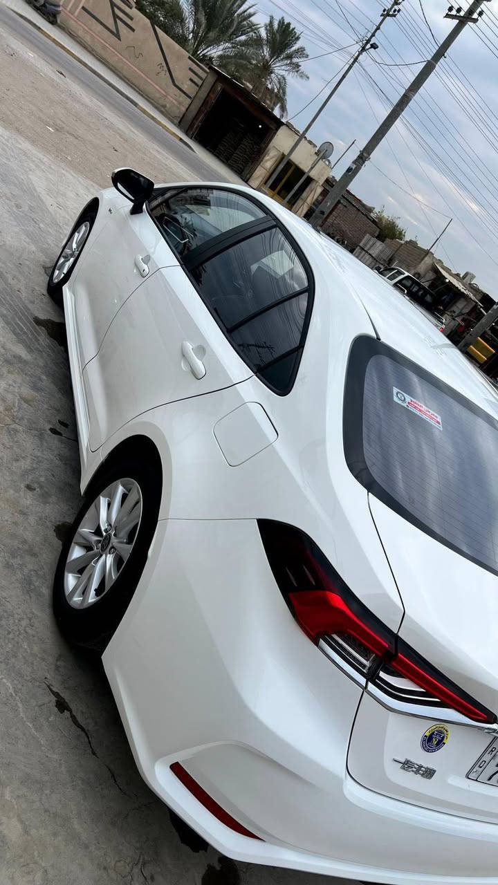 سلام عليكم للبيع كورلا هايبرد 2025 حرة فول مواصفات مكفولة كفالة عامة ماشية 5000
السعر168 وبيها مجال 
***********
