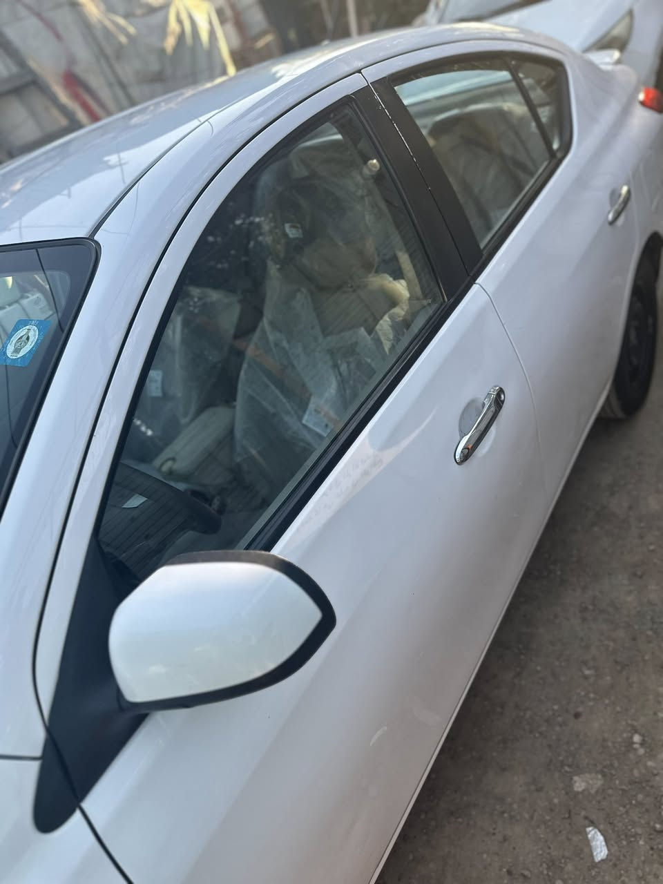 السلام عليكم اخوان نيسان صني موديل 20 هندي رقم بغداد انكليزي ماشيه 79حقيقي مكفولة ماعدا البارد السعر 111 وبيه مجال حك الجيه مكاني بغداد الامين الثانيه رقمي ***********
