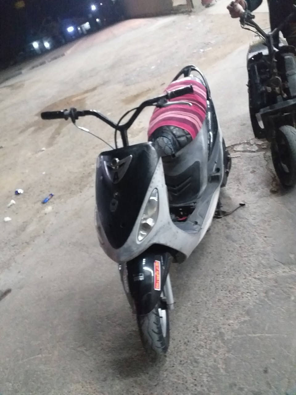 سلام عليكم دراجه ماكس منغولي للبيع الدراجه كامله مابيهه اي نقص السعر ٤٥٠ وبيهه مجال


**إذا كنت صاحب هذا الإعلان وتريد حذفه لأي سبب، رجاءا أرسل رسالة إلى الدعم الفني**