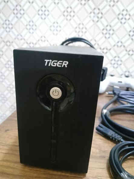 سوني 4 سلم للبيع
السلام عليكم متوفر جهاز سوني 4 سلم
الجهاز نظيف جدا ولم يفتح للصيانة نهائيا مستخدم استخدام قليل جدا
تفاصيل الجهاز:

• النظام: 13.02

• المساحة: 408 جيجا

• كامل الملحقات: جوستك أصلي واحد فقط + جميع الكيبلات

• الجهاز أونلاين وجاهز للاستخدام

• يمكن تجربة الجهاز قبل الشراء

مع هدية UPS جديد 

السعر: 290 ألف و قابل للتفاوض
للتواصل: ***********
