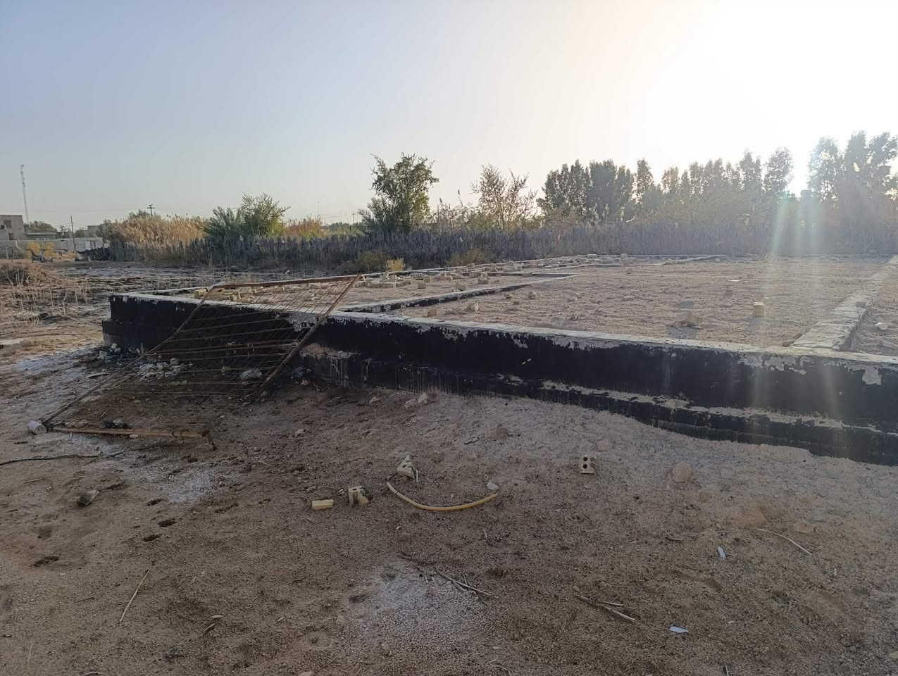 ارض طابو زراعي سند 25 مساحتها 2700 متر وبيها خريطه كامله رباط كونكريت ومدفونه مساحه 300 متر في الكوفه البراكيه قرب معمل سمنت الكوفه موجود ماي كهرباء وناس ساكنه


**إذا كنت صاحب هذا الإعلان وتريد حذفه لأي سبب، رجاءا أرسل رسالة إلى الدعم الفني**