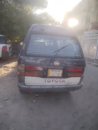 تيوتا فاره رقم نجف تحويل محرك ونجي مجاول السياره شغاله كامله بيه خياسا...