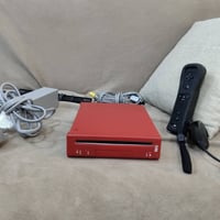 نينتندو وي • أحمر • نادر