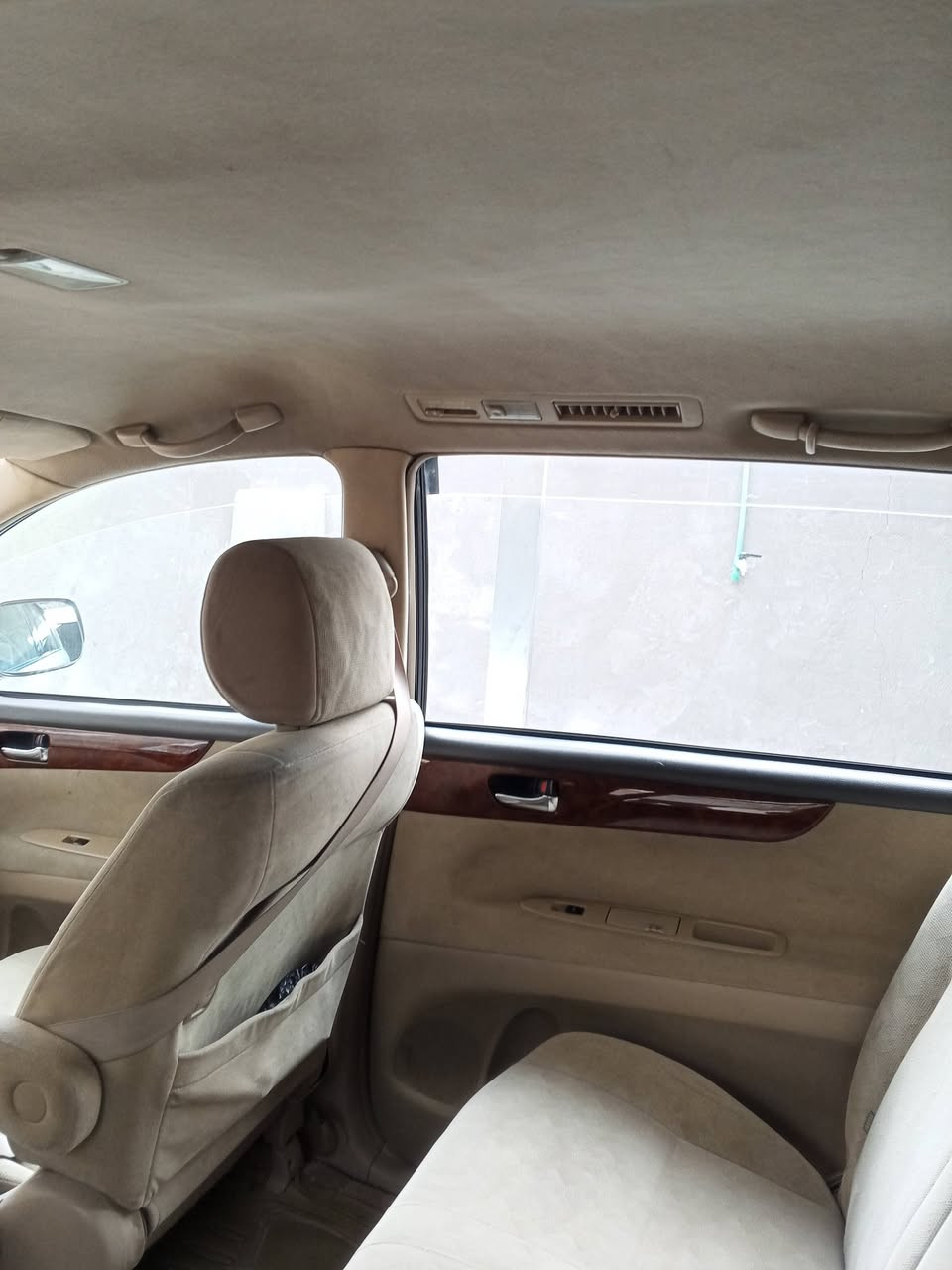 سلام عليكم ورحمه الله ابصم تويل للبيع موديل 2002 قطعتين تبديل والباقي كفاله العنوان خور الزبير السعر 115وبيها مجال للاستفسار على الرقم *********** راعي السياره
