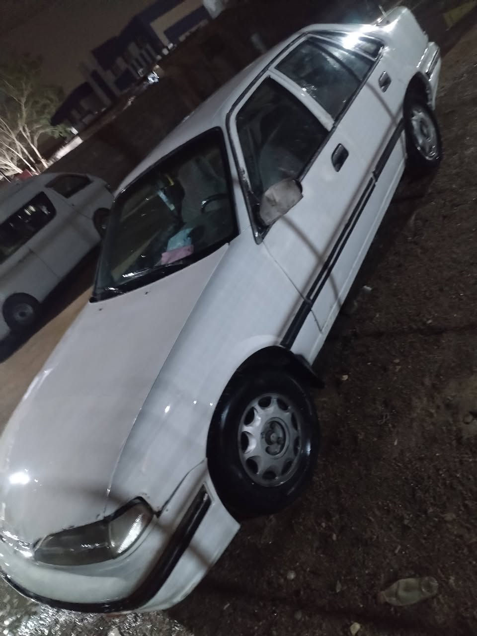 السلام عليكم
للبيع اوالمراوس بكيه بسته اوبريجو حسب القناعه
دايو برنس مكينه وكير خير من الله تخم تاير حداديه جديد السعر 33 وبيهامجال بسيط رقم كربلاء نكليزي
الستفسار اكثر الاتصل على الرقم ***********
