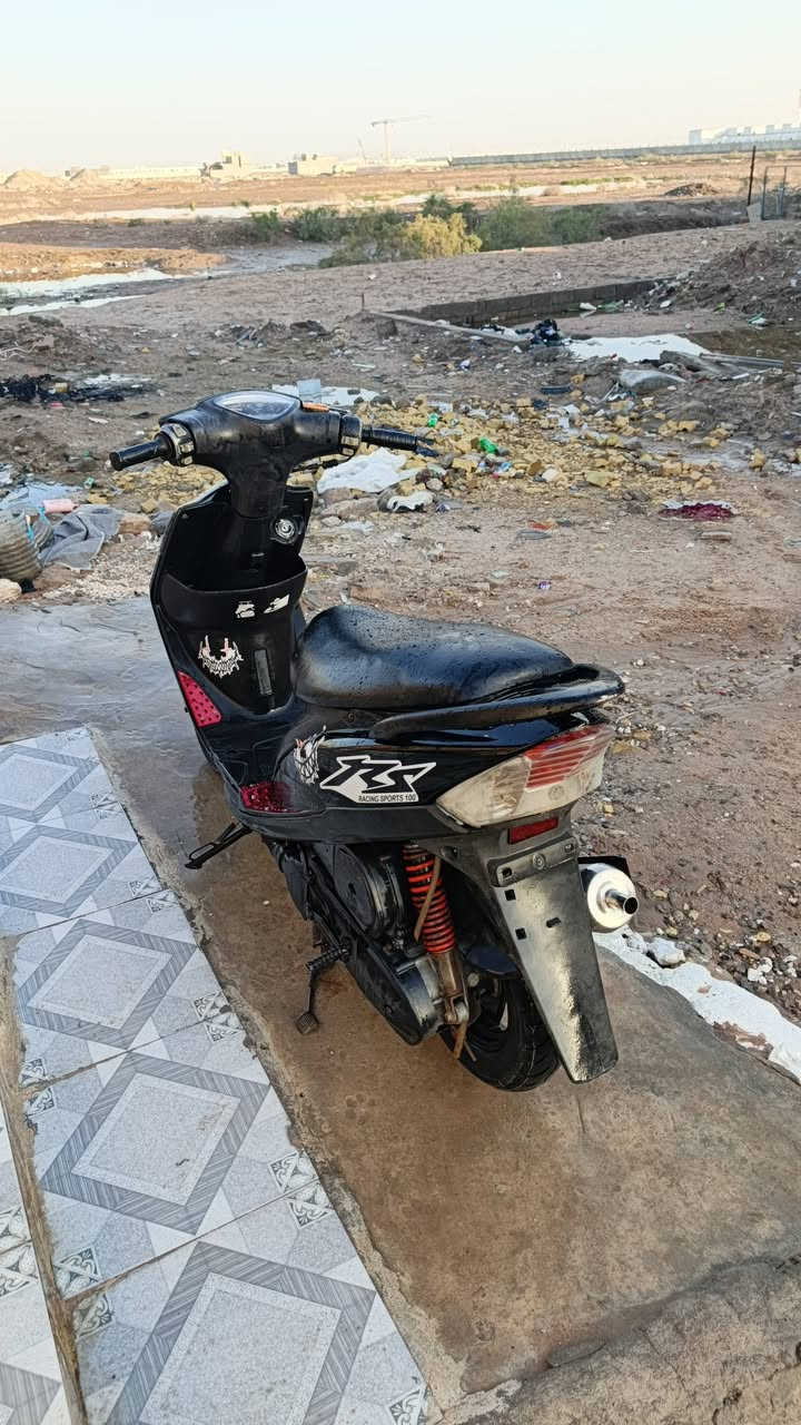 سلام وعليكم دراجه ماكس عدله البيع دراجه كامله من سلف هندر كهربائيات كلوبات سكن دبلات خلفي امامي شغال تايرات جددد صالنصه ستيل سجميه اصليه صالي 4 تيام من شديته دراجه صاله شهرين نازله من رمبه تجي شوف الورقه مال رمبه بوشه بلادي 49شلعه و معدل و بيه نواعم مرتب عليه دراجه رايده بواحد و بيه مجال مستعجل علي بيعته و هاذ رقمي***********
