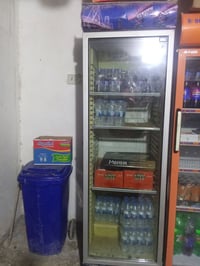 عارضه للبيع حجم كبير سعر١٧٥مكان بغداد الحسينيه مال الراشديه مبايل 0776...