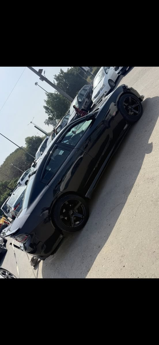 جارجر ٢٠١٦ اصل اصل. رالي السياره بسمي شخصيا ما مشتغله لا خط ولا  شي مال بيت  صور الحادث مرفقه حادثها بسيط.  كلش  صفحه تخريب لا لغد لا شاصي السياره لا ايرباك كله كفاله لا حوض  بيها وسونار. مرفق وياها  سياره نضيفه.  وممشاها هسه. ١٢١ منضومه زنون تبريد. تاير وويل كله جديد دسكات مناقصها برغي مكينه جديده. ماشيه المكينه الي. بيها ماشيه ٣٠ اني. شادها بيدي. . السياره كلش كامله   سعرها ١٦٤ وبيها مجال بسيط. للشراي بعد المعاينه ما اكطع سعر بل. تلفون 
مكان السياره بغداد الشعله
رقم الاتصال. الرصيد ***********  
الواتساب ***********
